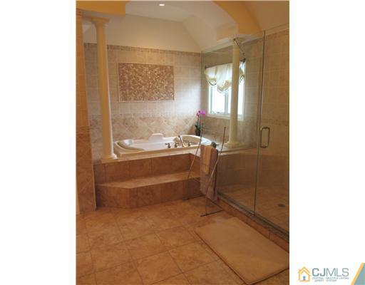 8 Keppel Road Plainsboro, NJ 08536 - Photo 18 of 22 a room with a door