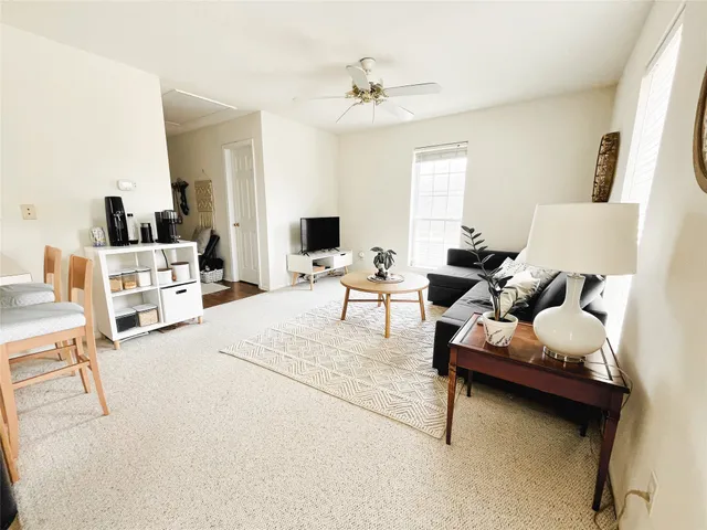 $1,200 | 3127 Bernardo De Galvez Avenue, Galveston, TX 77550