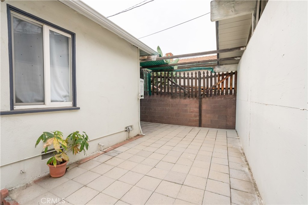 19127 Enadia Way Reseda, CA 91335 - Photo 36 of 37