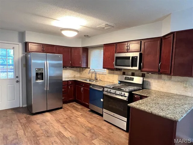 $2,200 | 1306 Ross Avenue, St. Louis, MO 63146