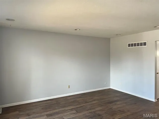 $2,200 | 1306 Ross Avenue, St. Louis, MO 63146