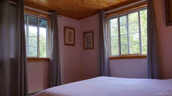 $650,000 | 26 Maple Avenue, Kauneonga Lake, NY 12749