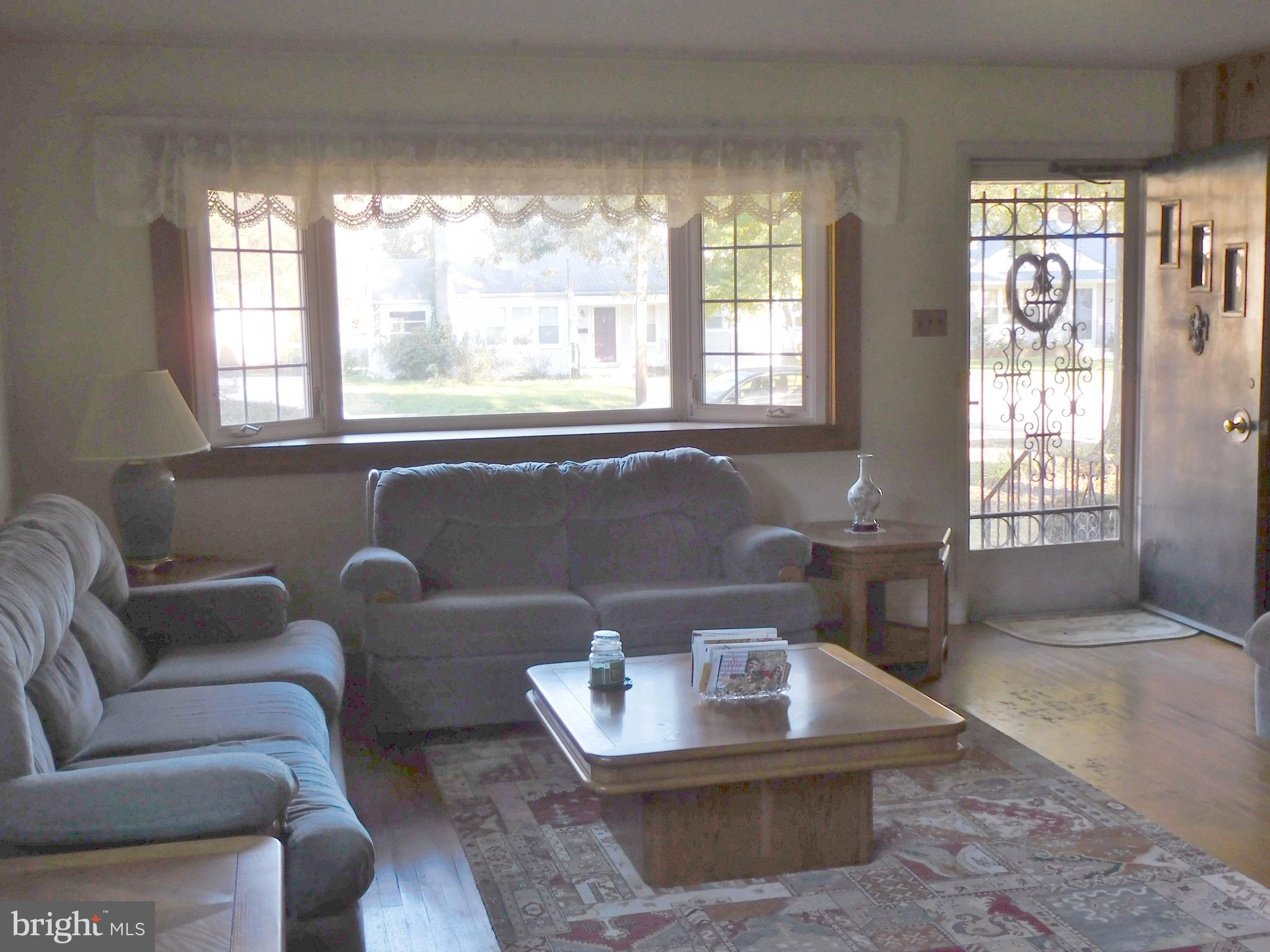 209 Delview Lane Delanco, NJ 08075 - Photo 13 of 42 Living Room