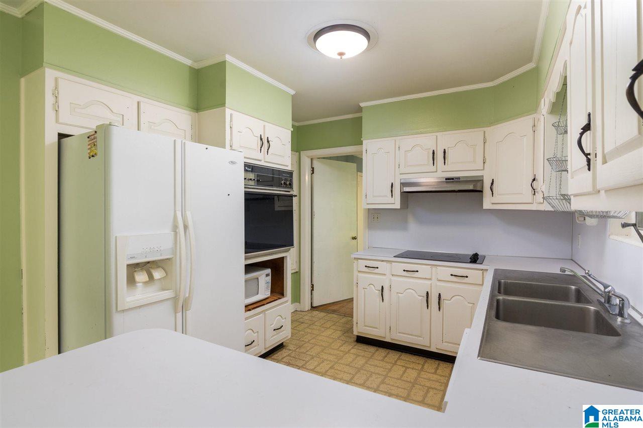 1160 Shades Crest Road Birmingham, AL 35226 - Photo 16 of 40