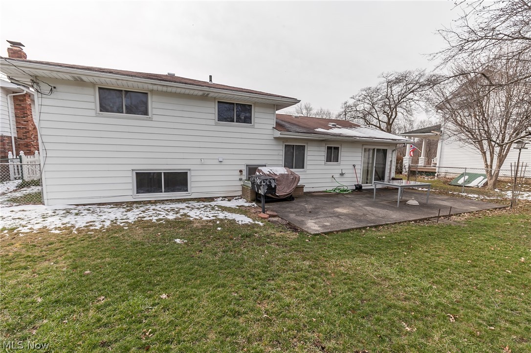 21116 Mastick Road Cleveland, OH 44126 - Photo 26 of 27