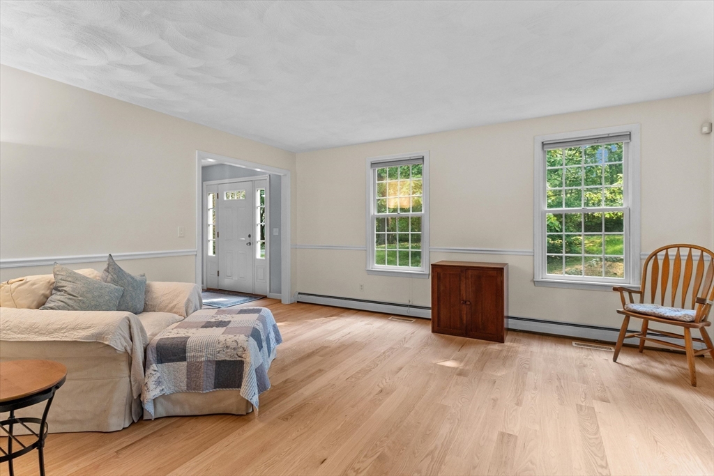 2 Hickory Lane Georgetown, MA 01833 - Photo 8 of 36