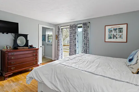 $685,000 | 7 Bonnie Briar Drive, Osterville, MA 02655