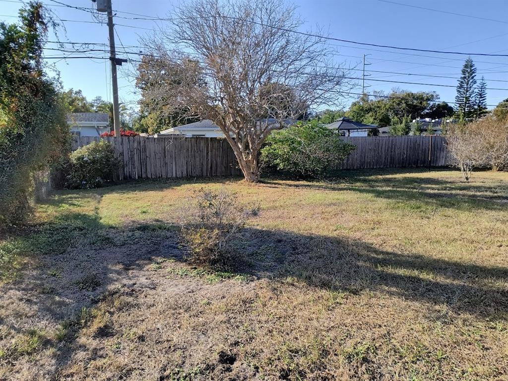 732 Keene Road Largo, FL 33771 - Photo 37 of 38 a backyard of a house