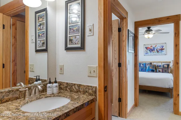 $2,550,000 | 371 Snow King Loop, Jackson, WY 83001