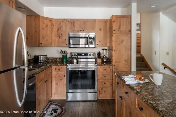 $2,550,000 | 371 Snow King Loop, Jackson, WY 83001