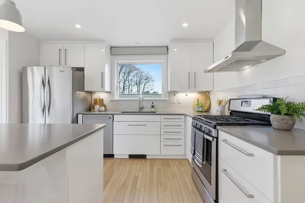 $1,199,000 | 381 Washington Street, Melrose, MA 02176
