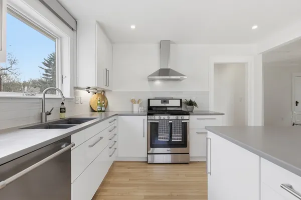 $1,199,000 | 381 Washington Street, Melrose, MA 02176