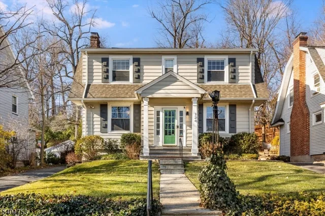 $799,000 | 124 Essex Avenue, Glen Ridge, NJ 07028