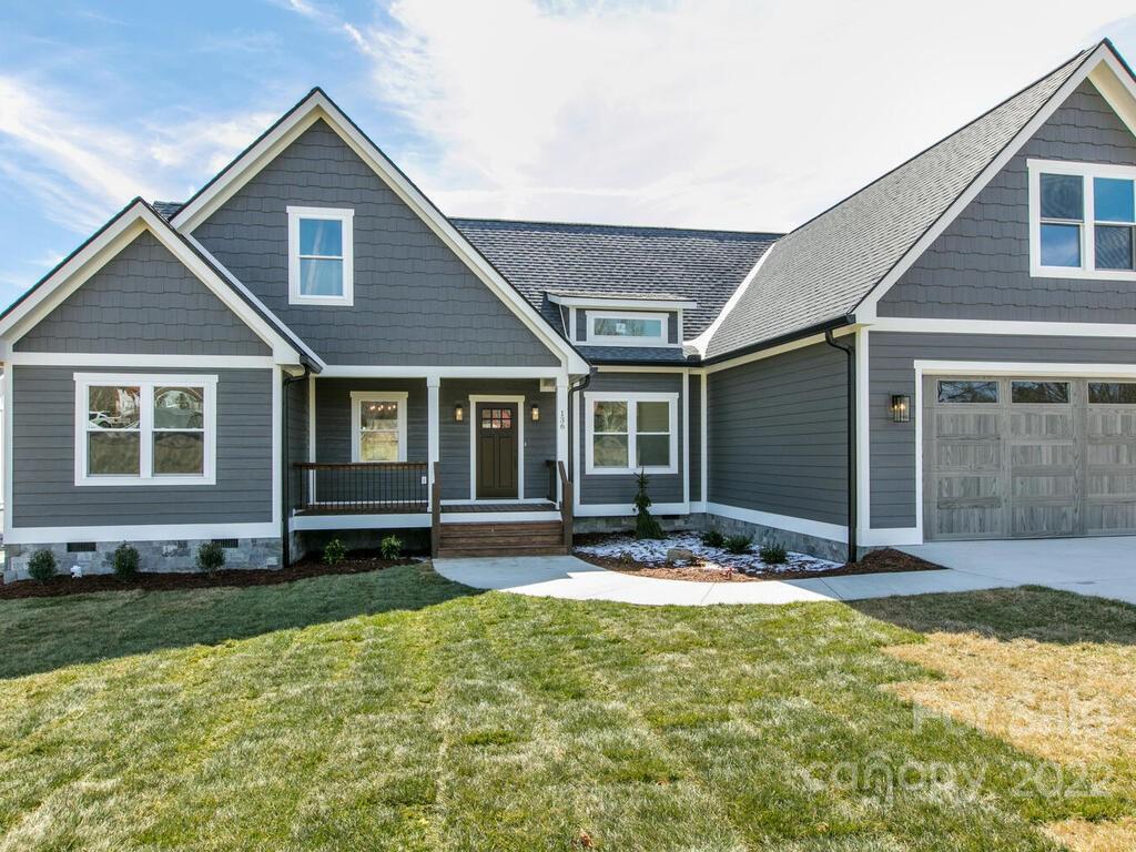 136 Gravely Branch Road Fletcher, NC 28732 - Photo 4 of 37 Gallery Image 4