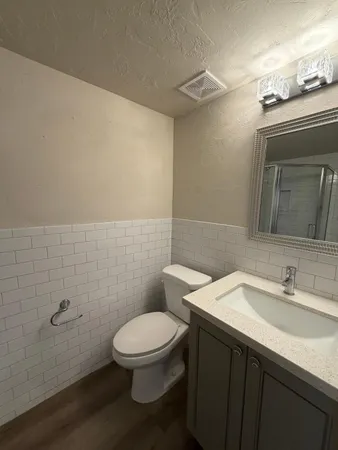 $2,995 | 902 South Surfside Drive, Gilbert, AZ 85233