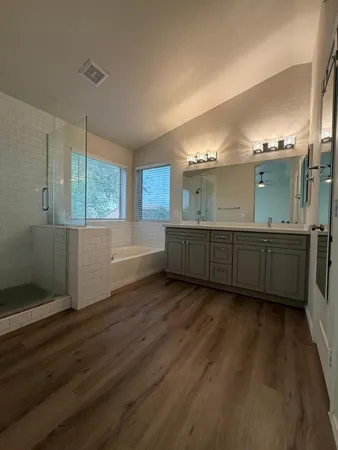 $2,995 | 902 South Surfside Drive, Gilbert, AZ 85233