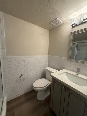 $2,995 | 902 South Surfside Drive, Gilbert, AZ 85233