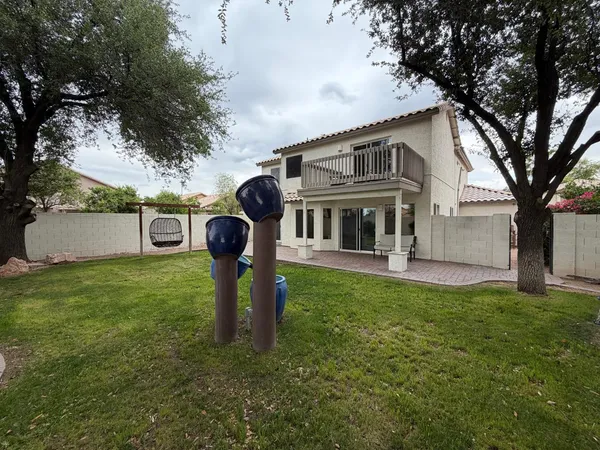 $2,995 | 902 South Surfside Drive, Gilbert, AZ 85233