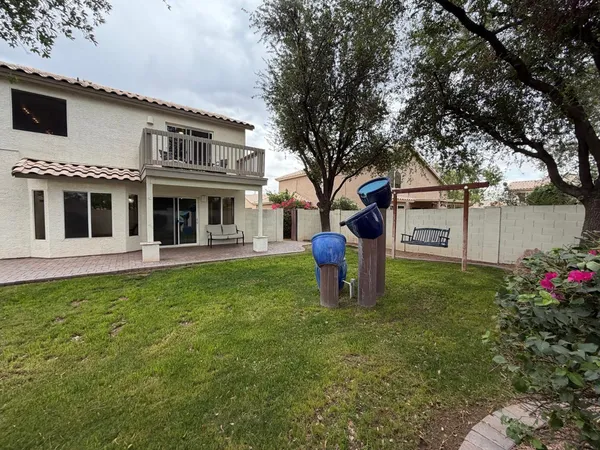 $2,995 | 902 South Surfside Drive, Gilbert, AZ 85233