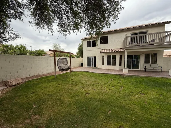 $2,995 | 902 South Surfside Drive, Gilbert, AZ 85233