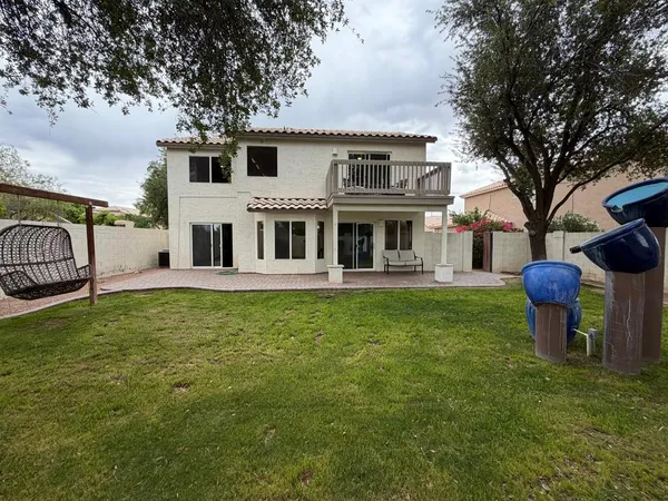 $2,995 | 902 South Surfside Drive, Gilbert, AZ 85233