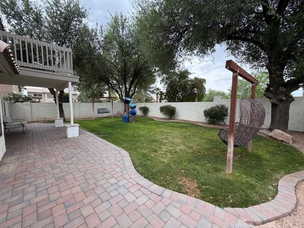 $2,995 | 902 South Surfside Drive, Gilbert, AZ 85233