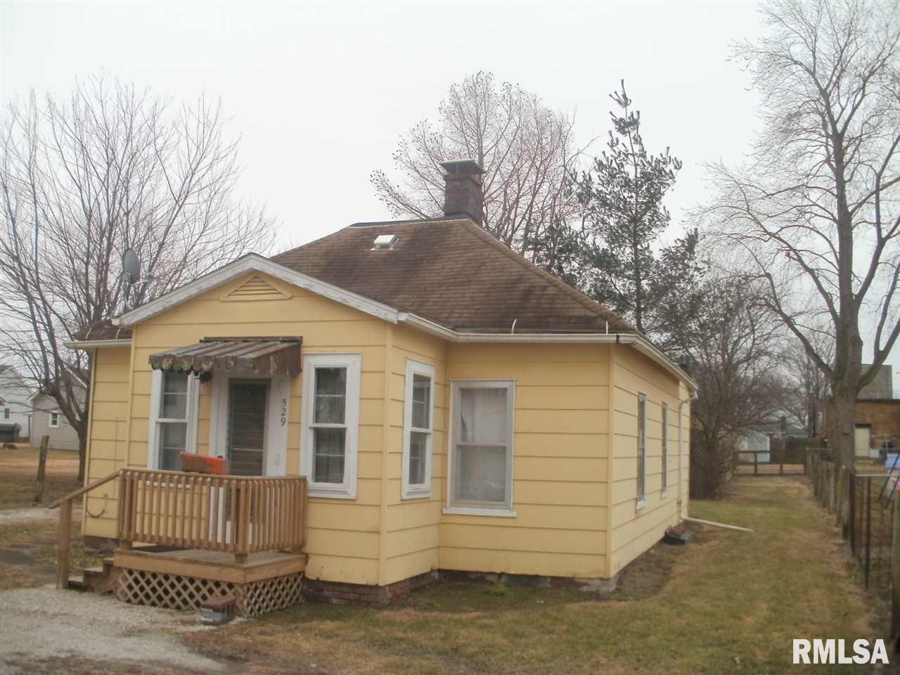 529 5th Street St. David, IL 61563 - Photo 1 of 6 Gallery Image 1