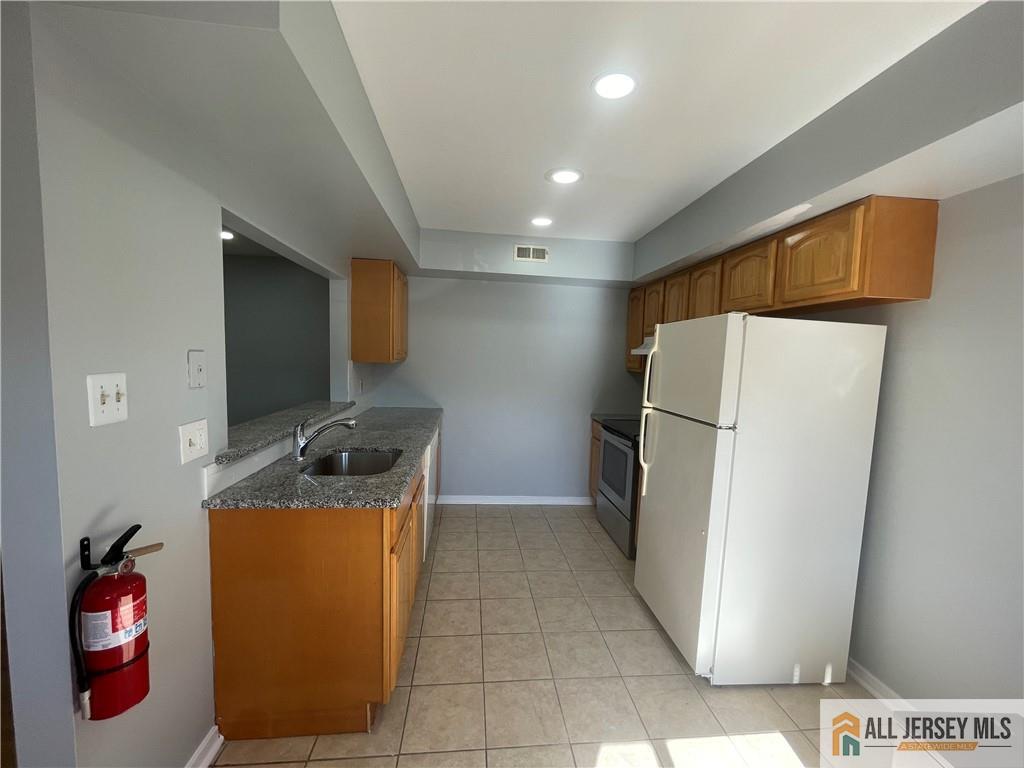 2105 Sandra Road, Unit 2105 Voorhees, NJ 08043 - Photo 13 of 20