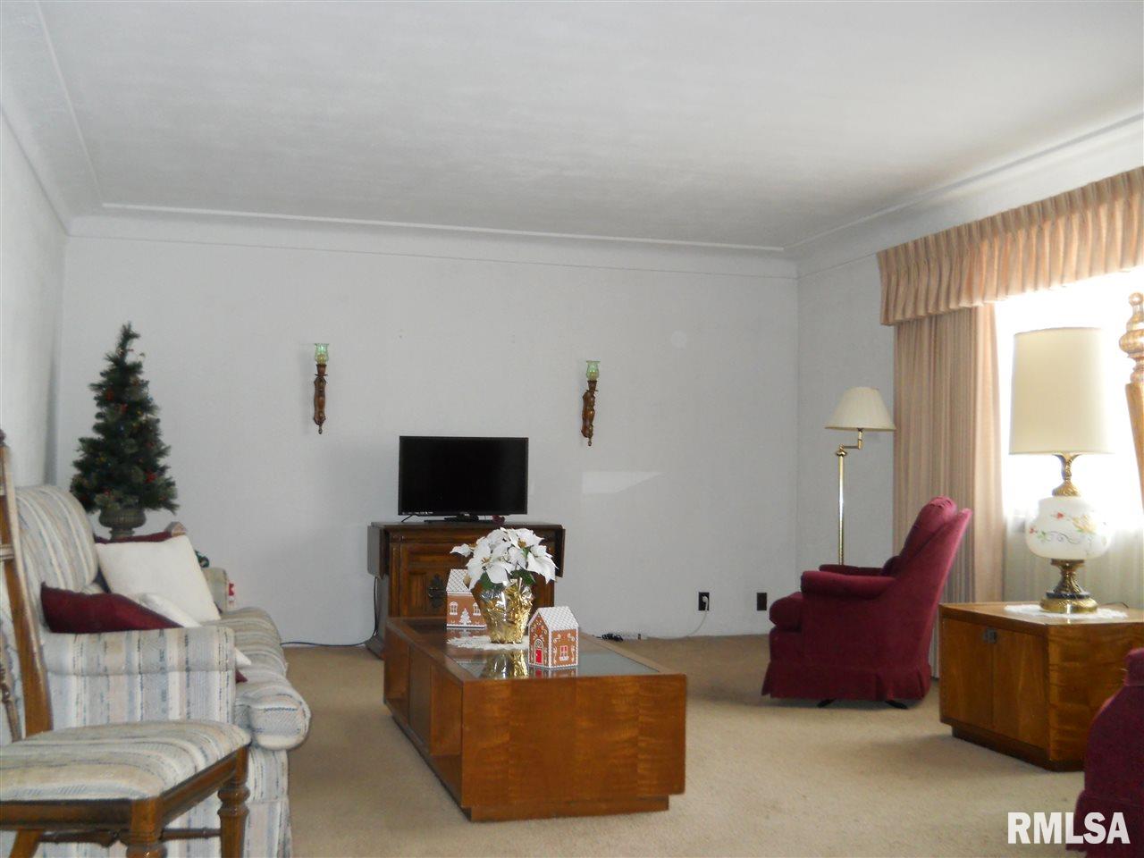 7750 Townline Road Manito, IL 61546 - Photo 4 of 28 Gallery Image 4