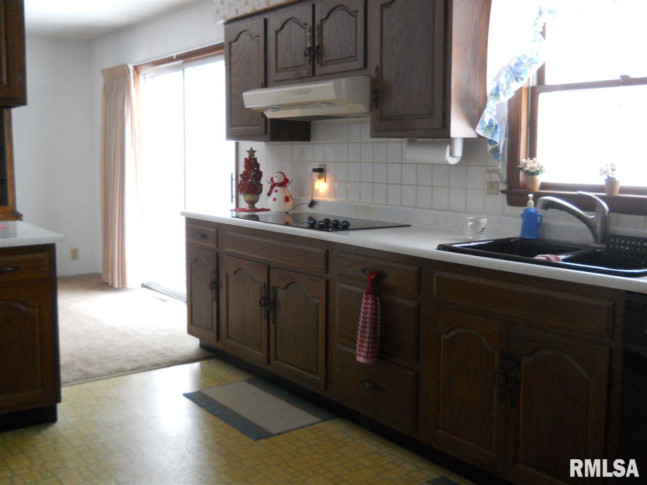 7750 Townline Road Manito, IL 61546 - Photo 8 of 28 Gallery Image 8