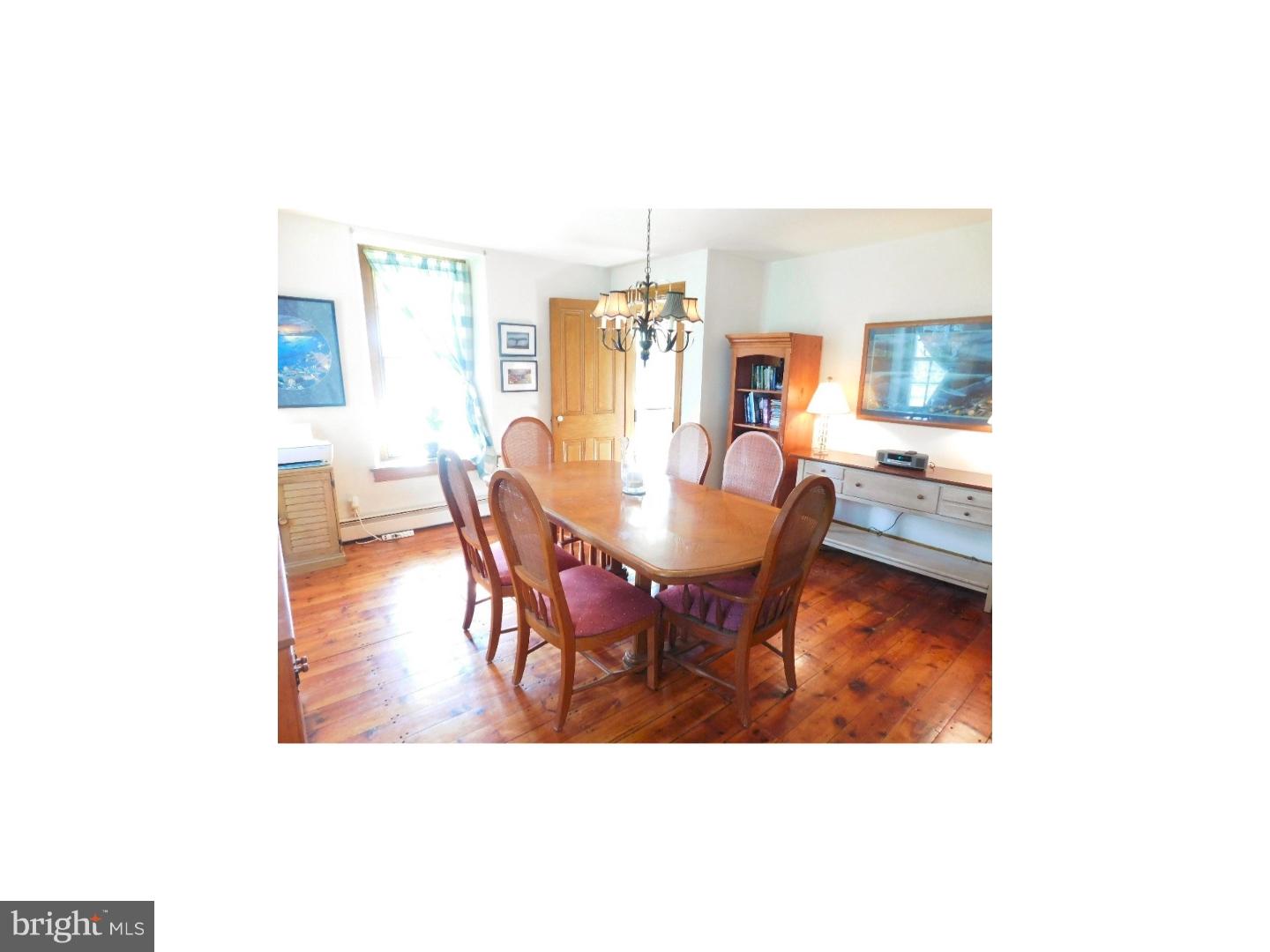 260 Millard Road Elverson, PA 19520 - Photo 5 of 25 Dining Room