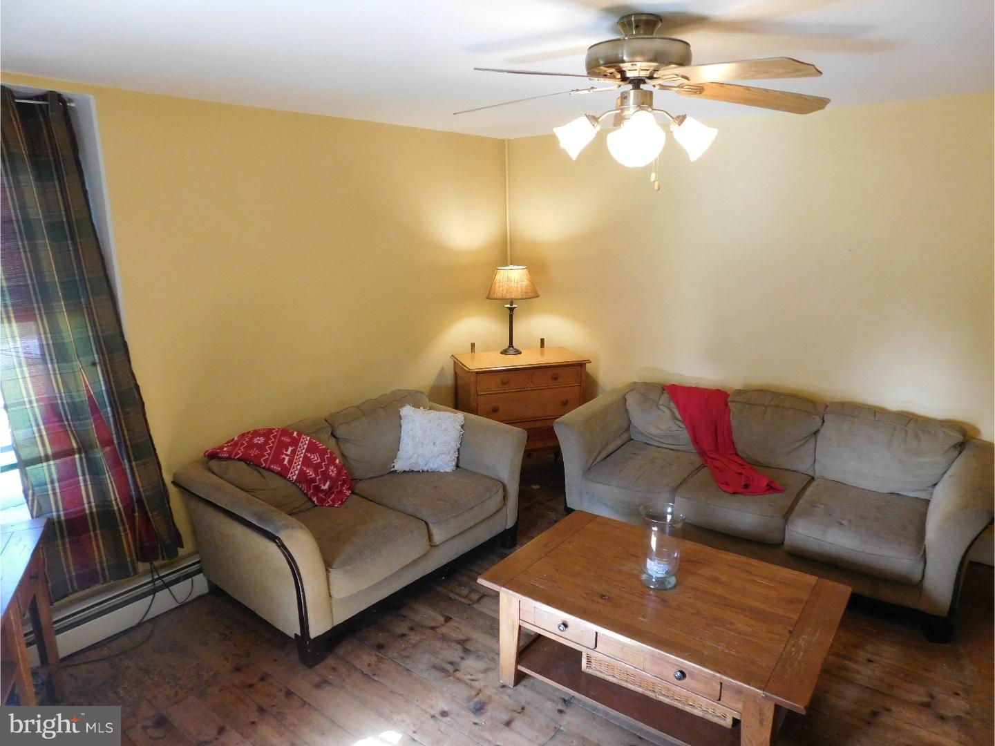 260 Millard Road Elverson, PA 19520 - Photo 9 of 25 Living Room