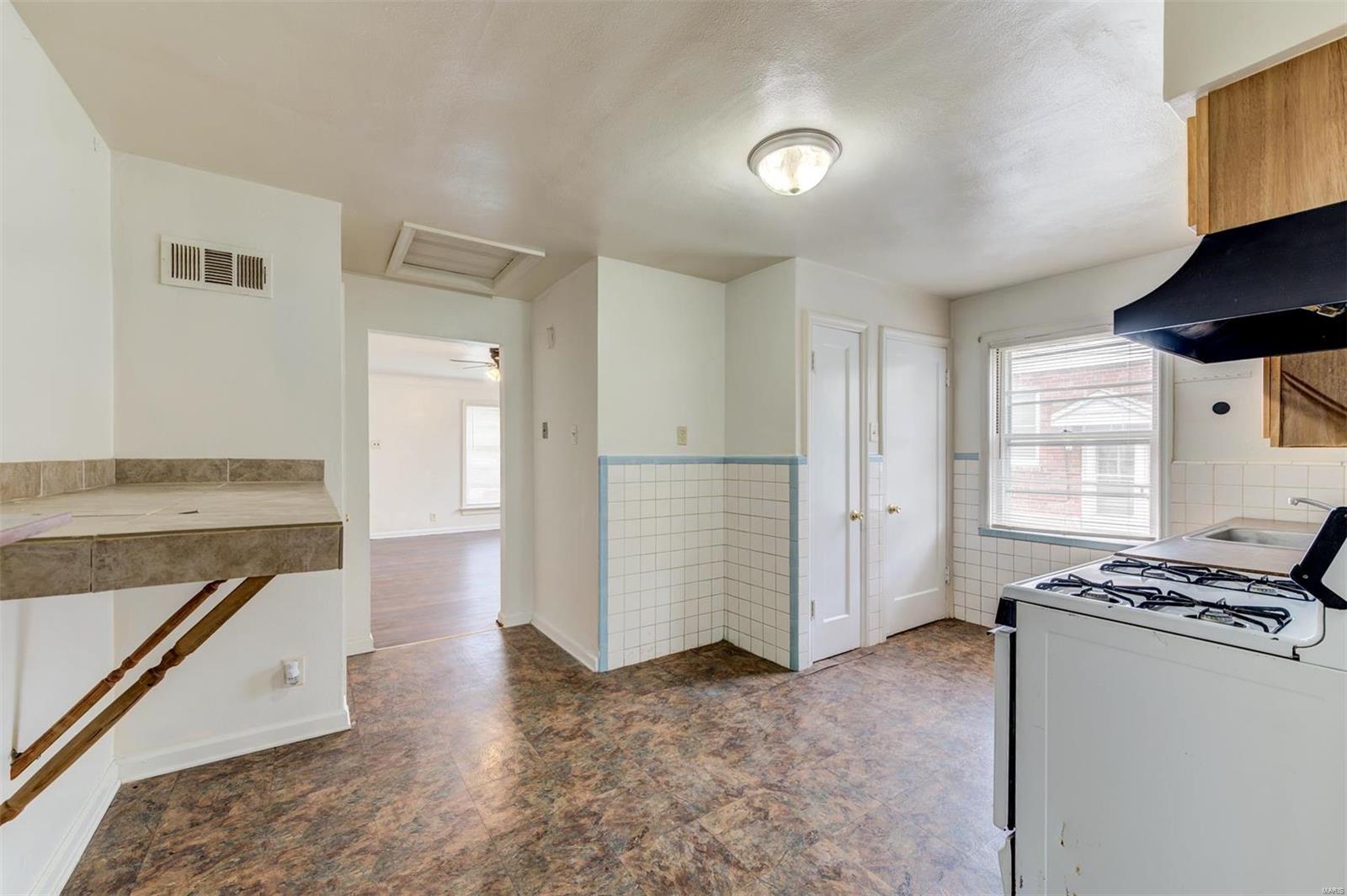 2248 Woodson Road St. Louis, MO 63114 - Photo 22 of 37 Gallery Image 22
