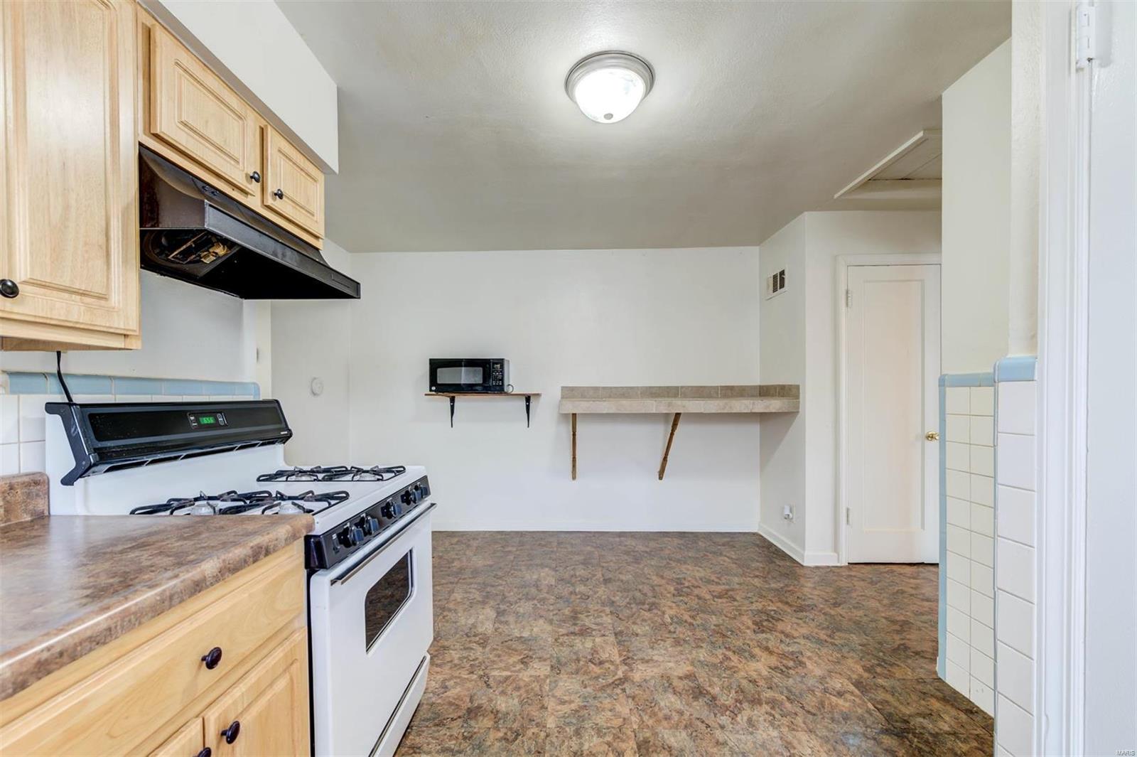 2248 Woodson Road St. Louis, MO 63114 - Photo 24 of 37 Gallery Image 24