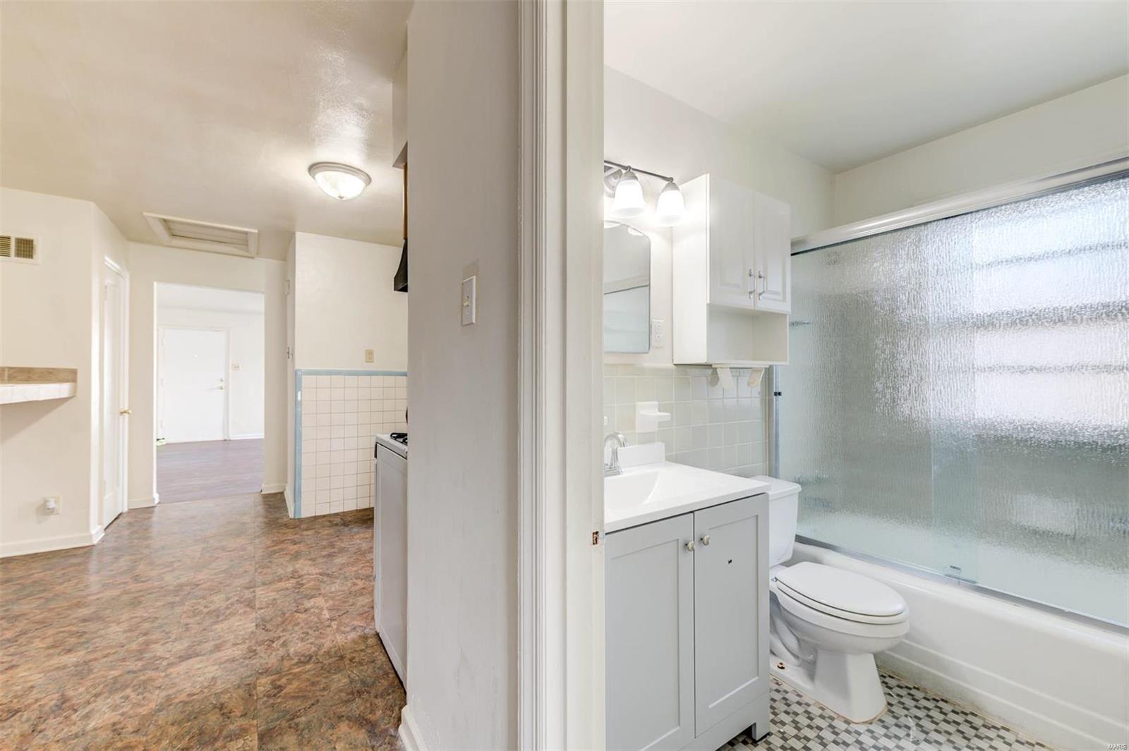 2248 Woodson Road St. Louis, MO 63114 - Photo 26 of 37 Gallery Image 26