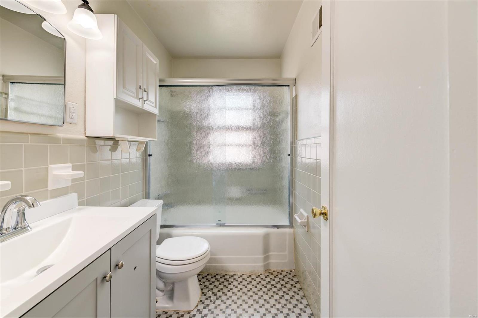 2248 Woodson Road St. Louis, MO 63114 - Photo 28 of 37 Gallery Image 28