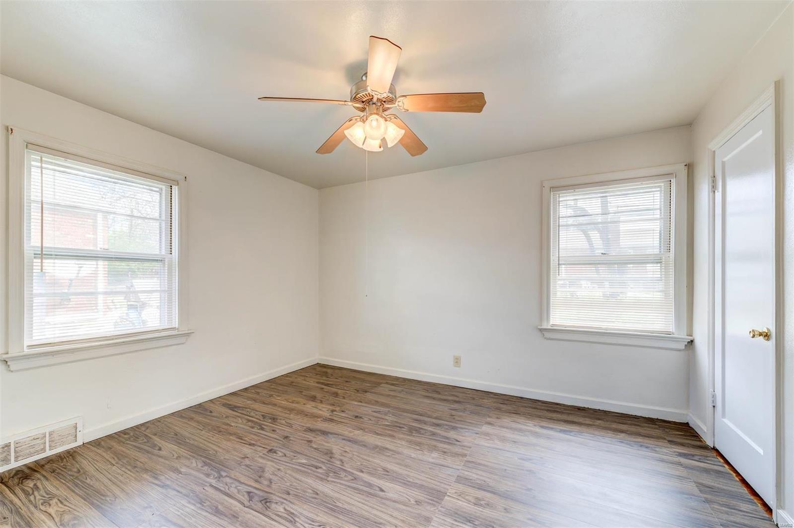 2248 Woodson Road St. Louis, MO 63114 - Photo 29 of 37 Gallery Image 29