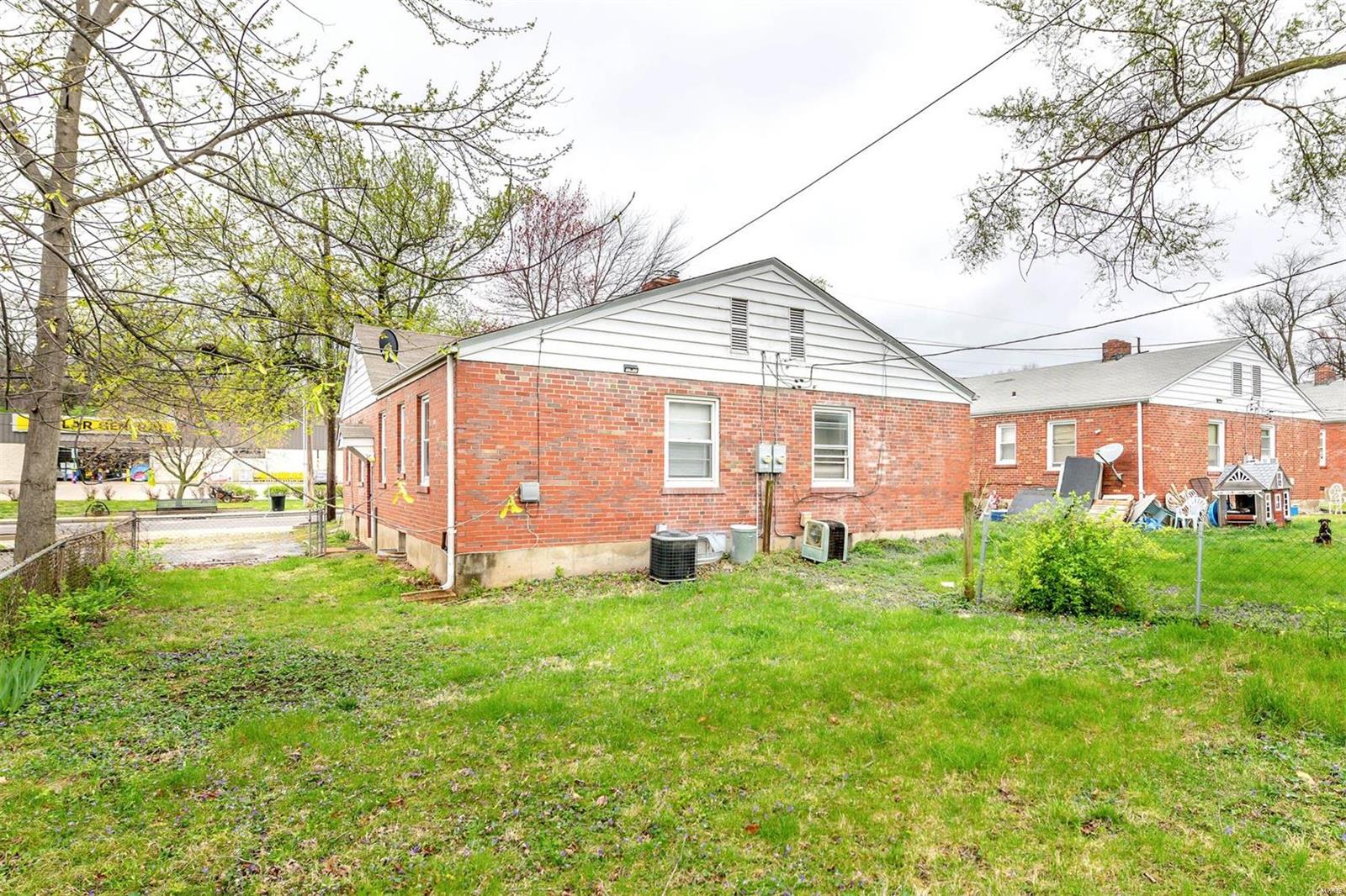 2248 Woodson Road St. Louis, MO 63114 - Photo 32 of 37 Gallery Image 32