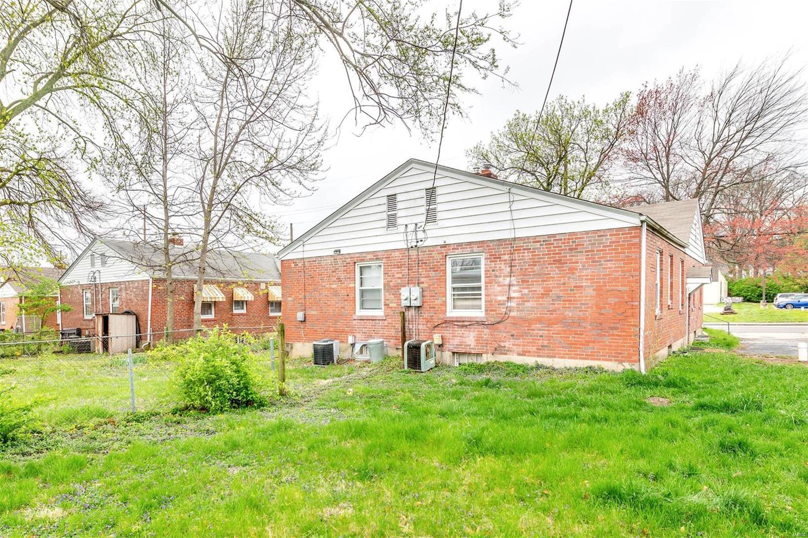 2248 Woodson Road St. Louis, MO 63114 - Photo 34 of 37 Gallery Image 34