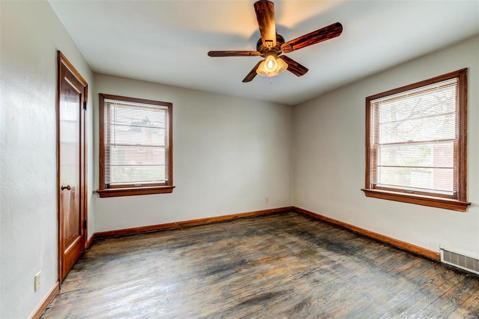 2248 Woodson Road St. Louis, MO 63114 - Photo 10 of 37 Gallery Image 10