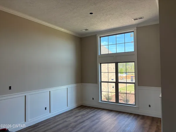 $445,000 | 155 Roxbury Drive, Jackson, TN 38305