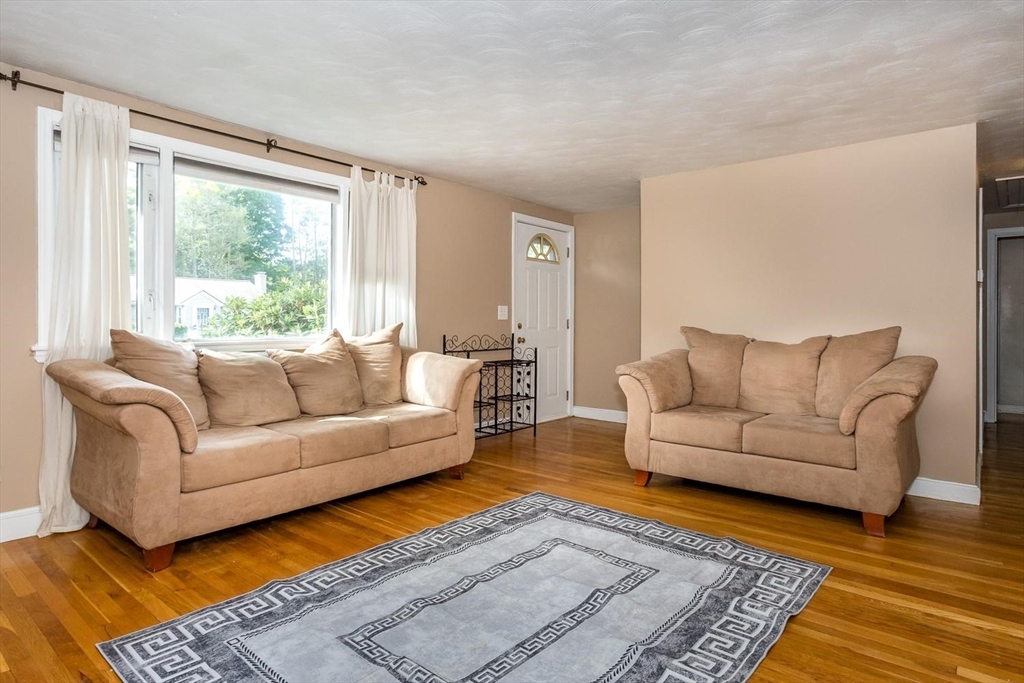 22 Middlesex Road Sharon, MA 02067 - Photo 11 of 21