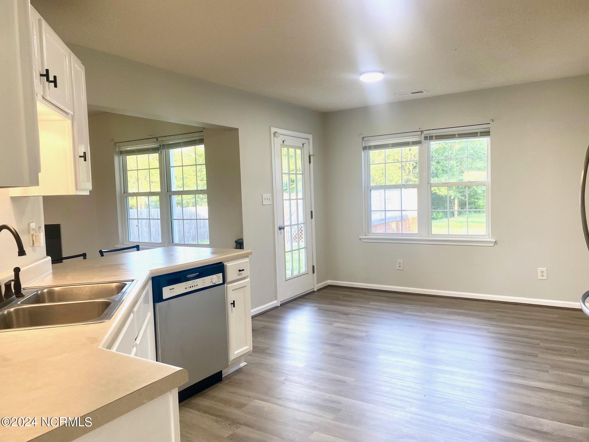 216 Redberry Drive Richlands, NC 28574 - Photo 12 of 44 IMG_5554