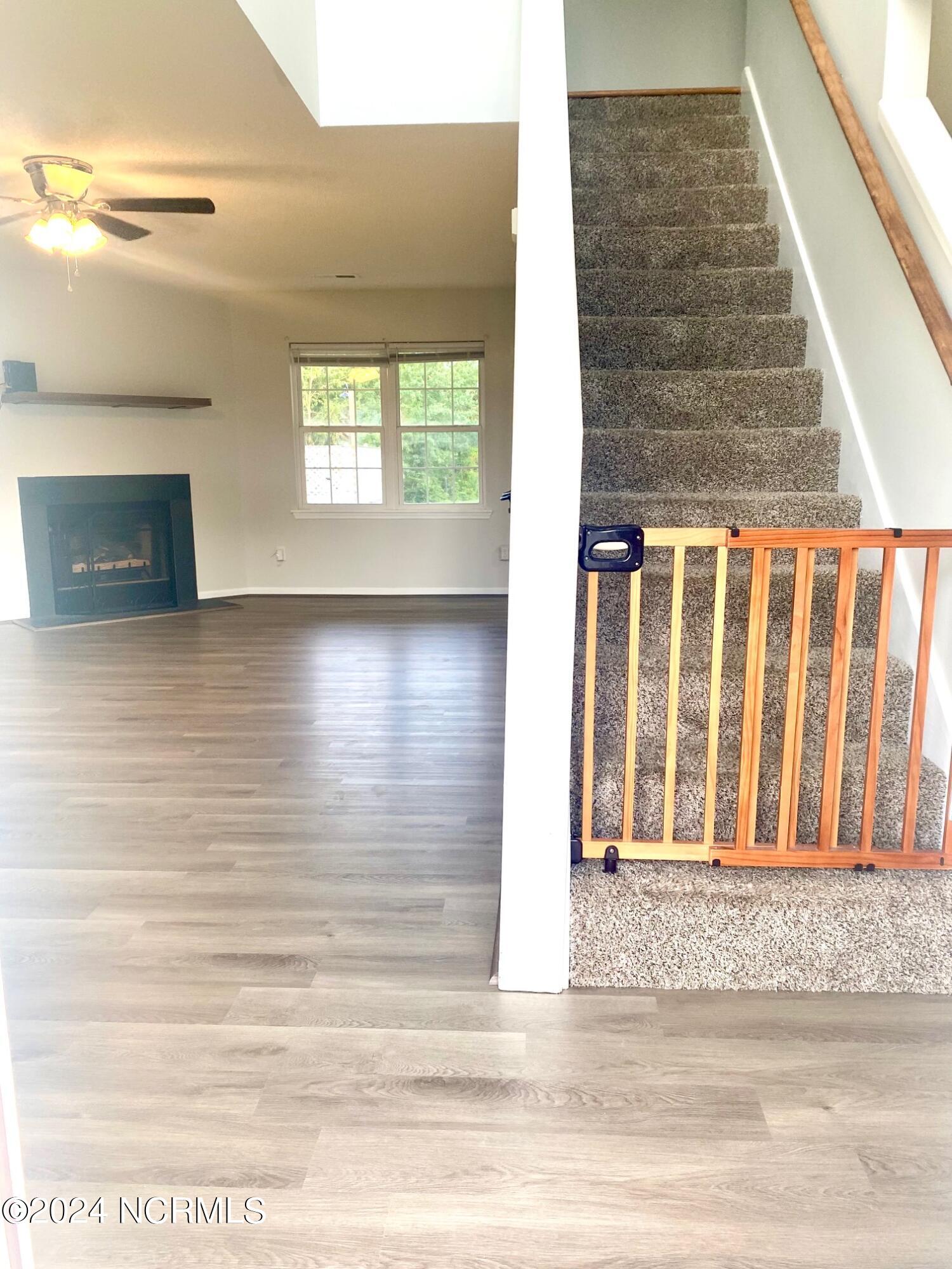 216 Redberry Drive Richlands, NC 28574 - Photo 7 of 44 IMG_5568