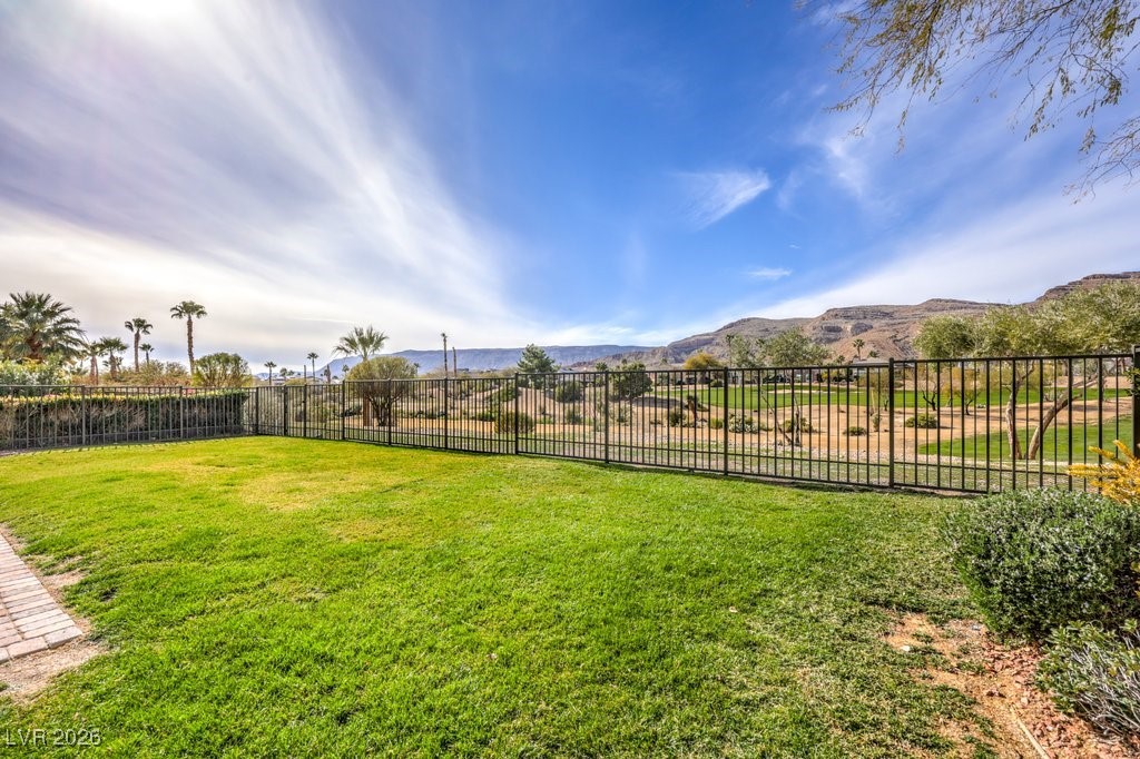 2913 Soft Horizon Way Las Vegas, NV 89135 - Photo 35 of 54