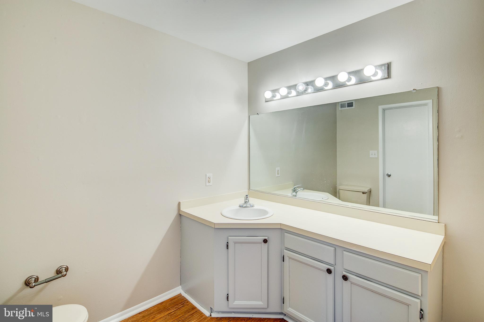 5010 Dunbarton Road Mount Laurel, NJ 08054 - Photo 15 of 18