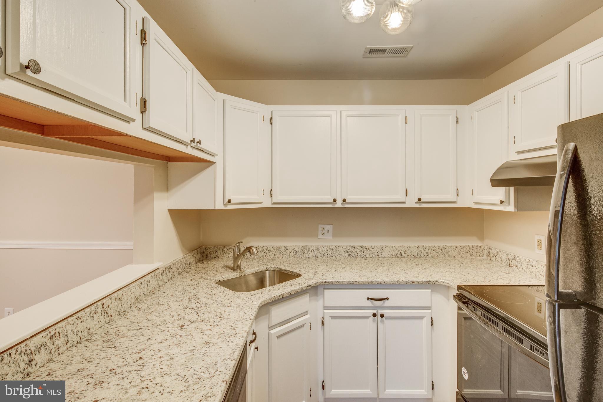 5010 Dunbarton Road Mount Laurel, NJ 08054 - Photo 6 of 18