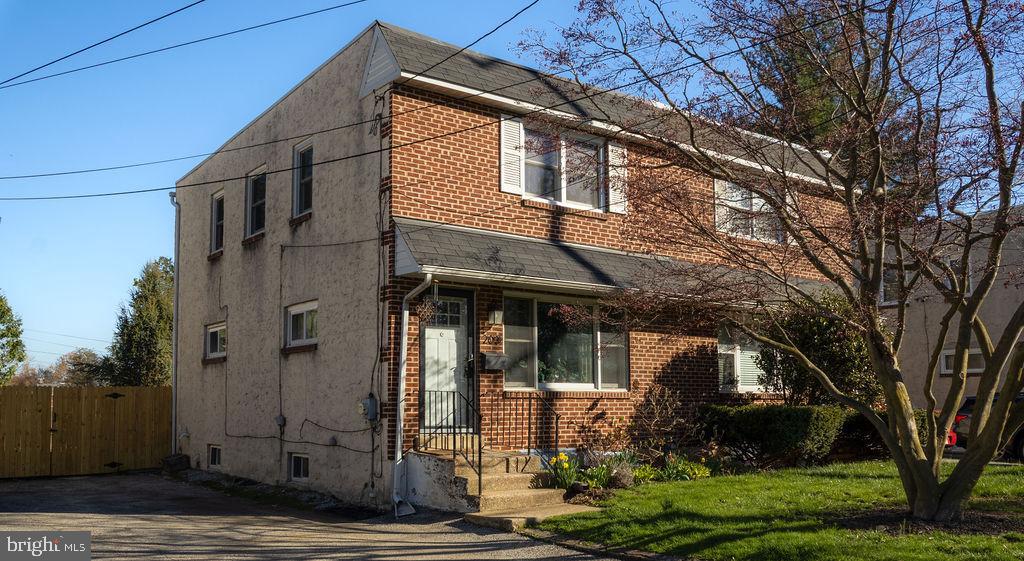 203 East Rosedale Avenue West Chester, PA 19382 - Photo 5 of 30