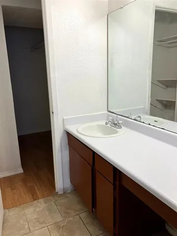 $1,200 | 7152 Fair Oaks Avenue, Unit 2179, Dallas, TX 75231