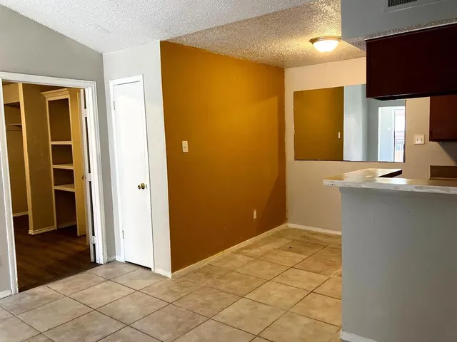 $1,200 | 7152 Fair Oaks Avenue, Unit 2179, Dallas, TX 75231